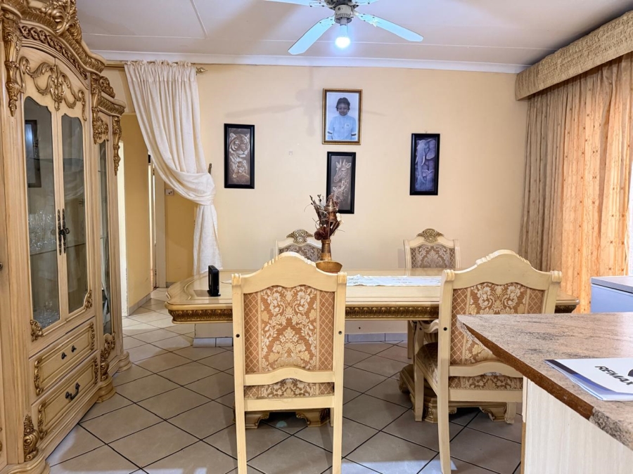 3 Bedroom Property for Sale in Geelhoutpark North West